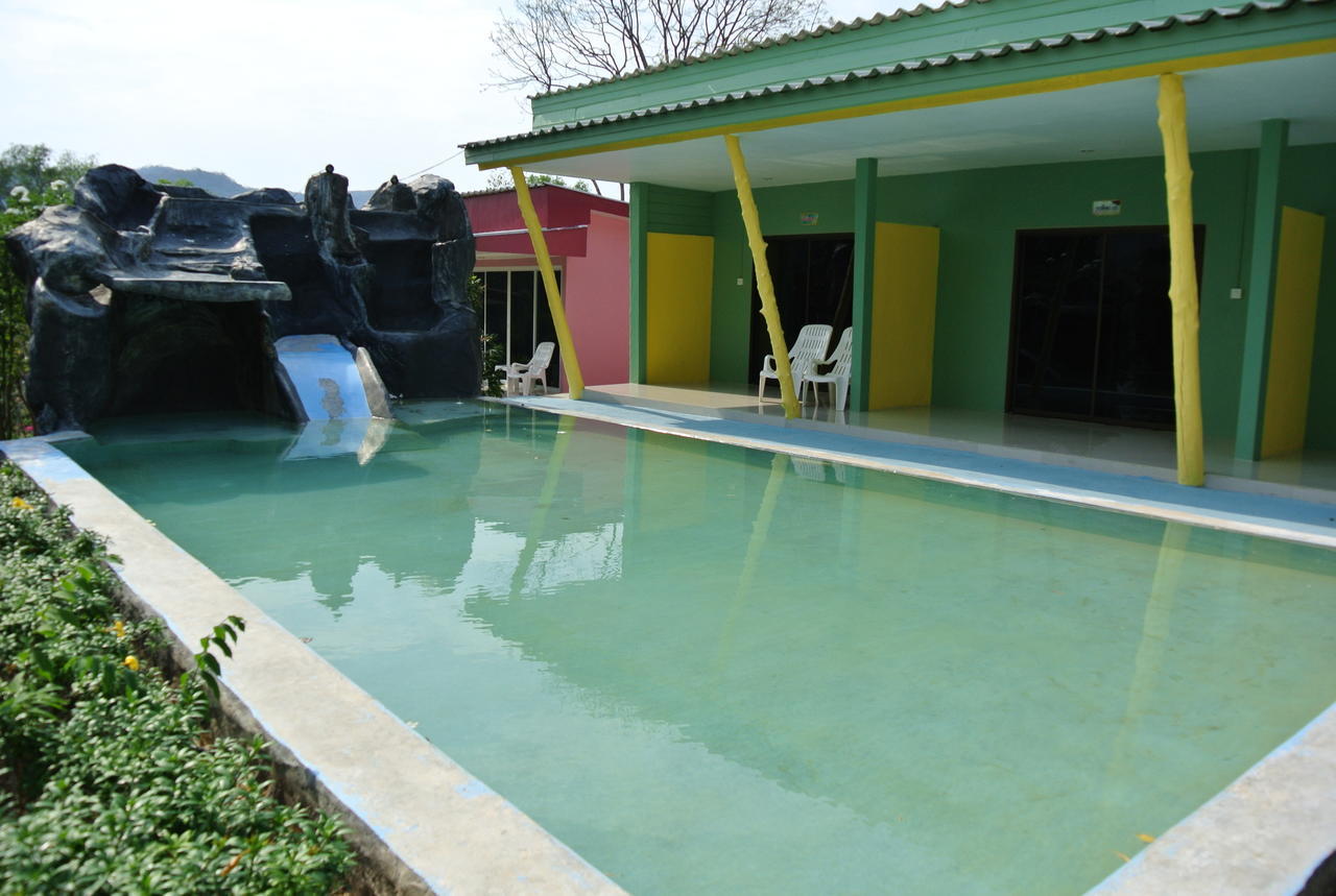 Baanraisooksangchan Kaeng Krachan Exterior foto