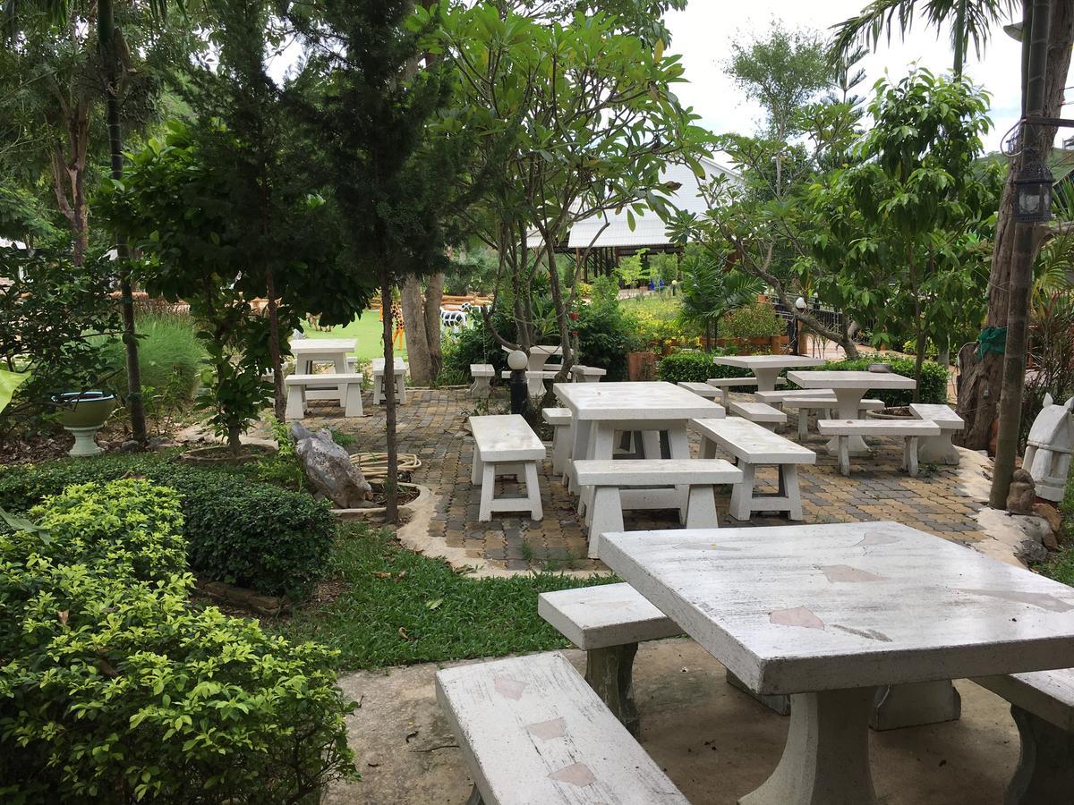 Baanraisooksangchan Kaeng Krachan Exterior foto