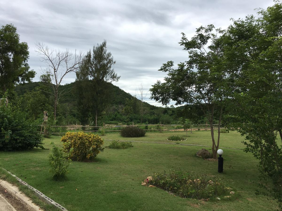 Baanraisooksangchan Kaeng Krachan Exterior foto