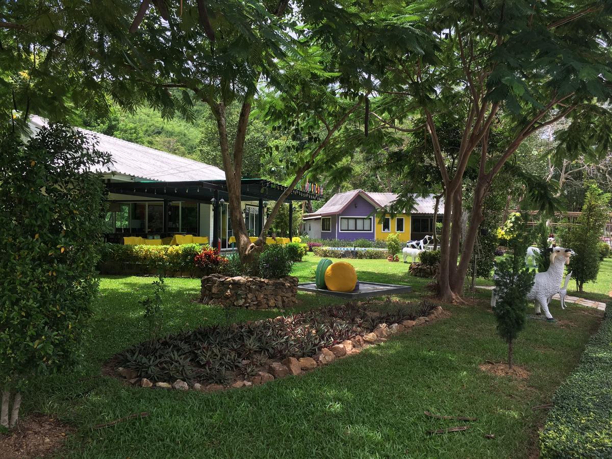 Baanraisooksangchan Kaeng Krachan Exterior foto