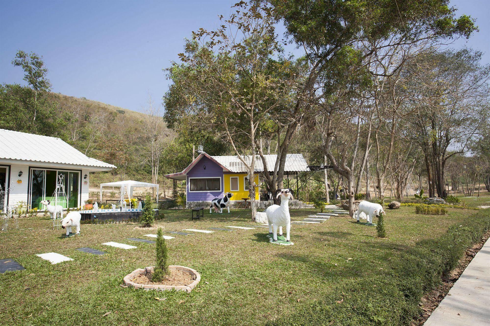 Baanraisooksangchan Kaeng Krachan Exterior foto